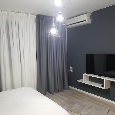 Modern Apartment Korca 2 外观 照片